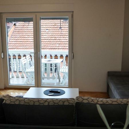 شقة توزلا  في Apartman Dina المظهر الخارجي الصورة