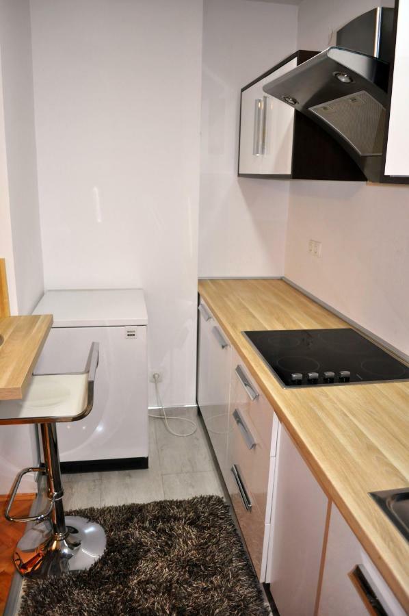 شقة توزلا  في Apartman Dina المظهر الخارجي الصورة