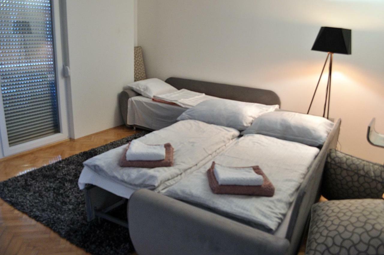 شقة توزلا  في Apartman Dina المظهر الخارجي الصورة