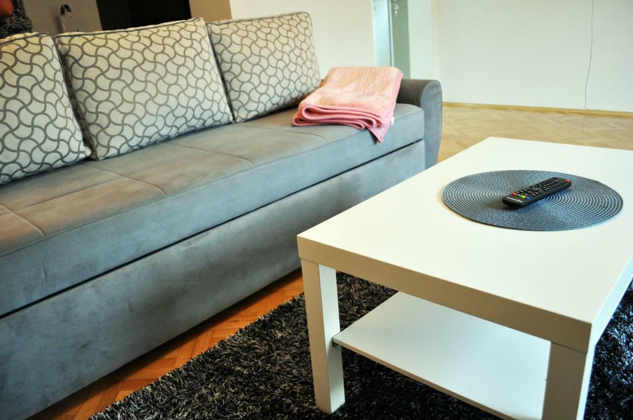 شقة توزلا  في Apartman Dina المظهر الخارجي الصورة
