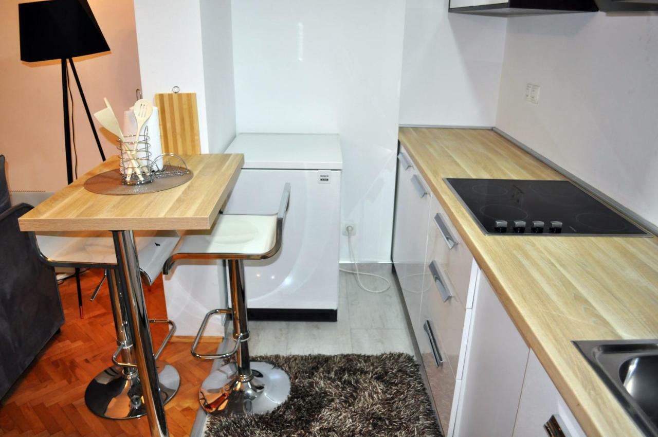 شقة توزلا  في Apartman Dina المظهر الخارجي الصورة