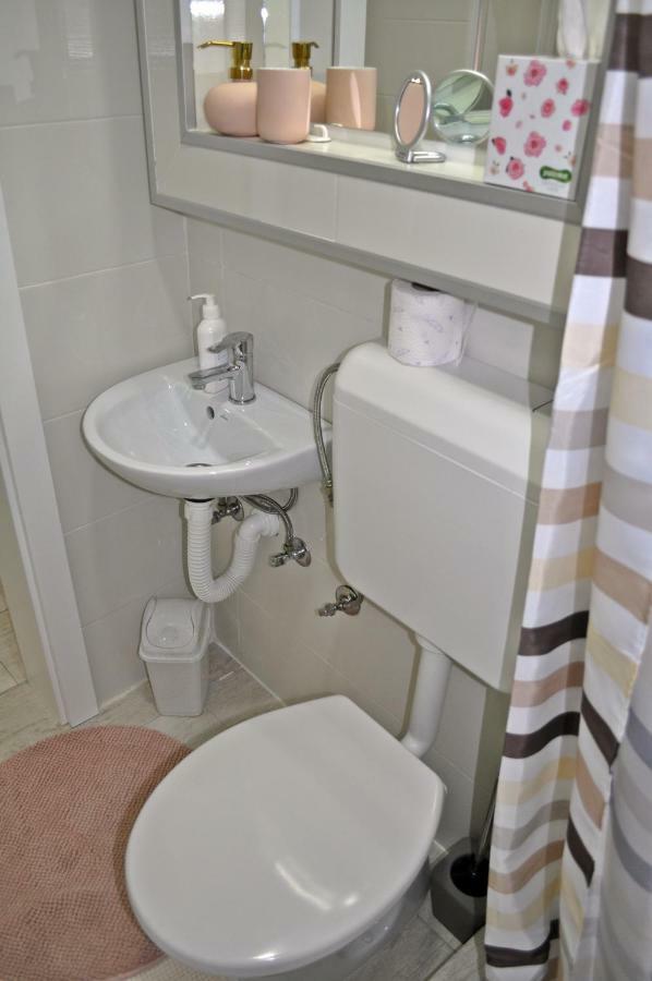شقة توزلا  في Apartman Dina المظهر الخارجي الصورة